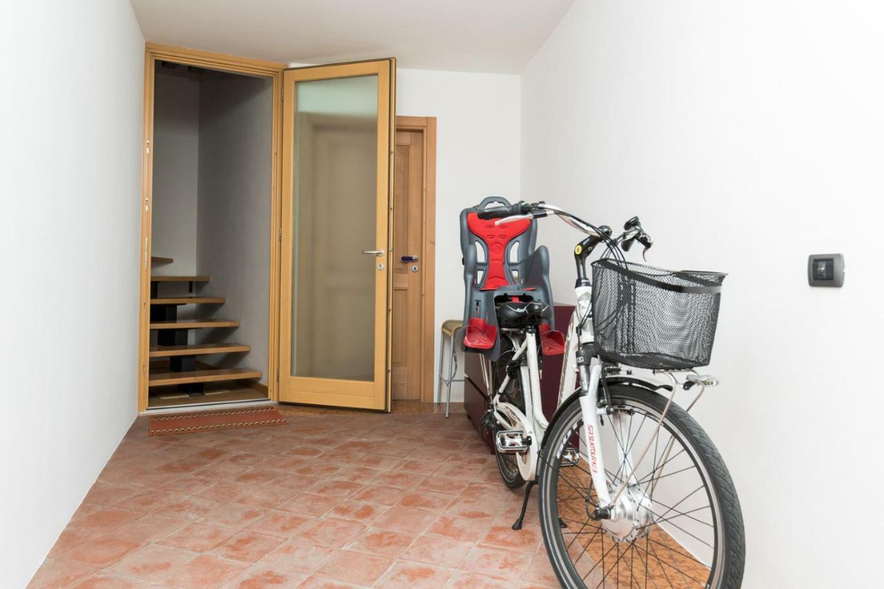 Il Castello Apartment Малчезине Екстериор снимка