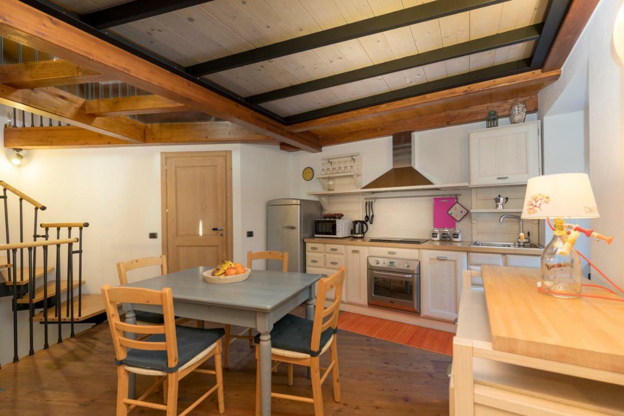 Il Castello Apartment Малчезине Екстериор снимка